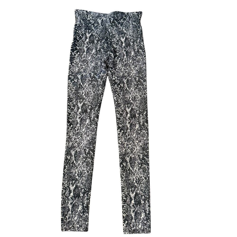 Spanx Faux Leather Grey Snake Shine Legging Athleisure Casual Women Pant Small - Picture 5 of 8